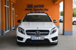 Mercedes-AMG GLA 45 AMG 4Matic (Automata) (2015)