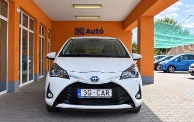 Toyota Yaris 1.5 VVT-i Hybrid Style e-CVT (Automata) (2018)